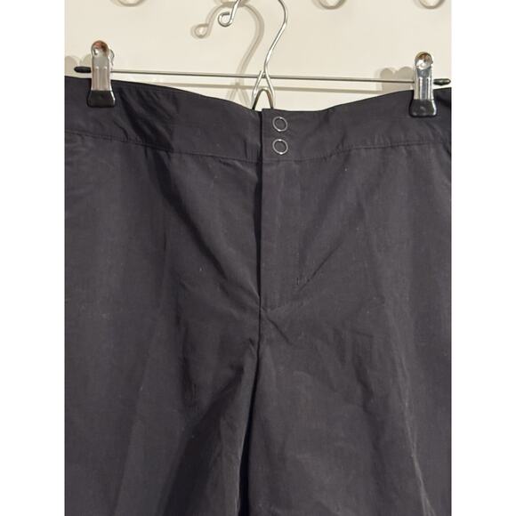 Eddie Bauer Black Nylon Women’s Size 14 Shorts Supplex Brand Gorpcore NWT - Picture 2 of 9